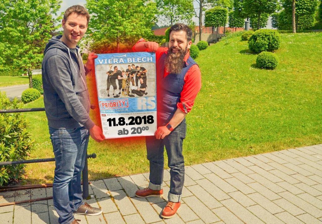 VIERABLECH auf dem Dorffest